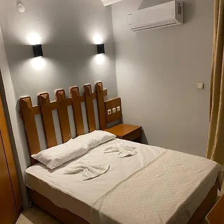 Aparthotel Ege *