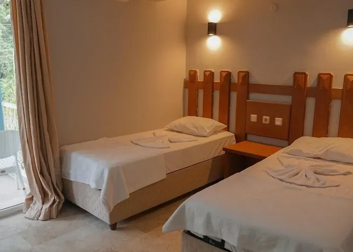 Ξενοδοχείο με διαμερίσματα Ege Μαρμαρίς