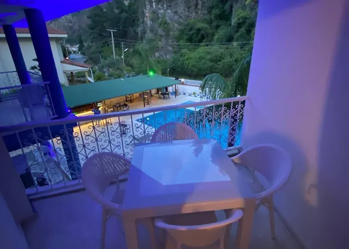 Ege Ξενοδοχείο με διαμερίσματα *