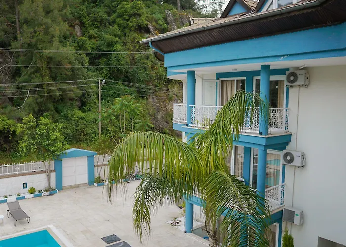 Ξενοδοχείο με διαμερίσματα Ege Μαρμαρίς