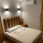Hotel apartamentowy Ege *