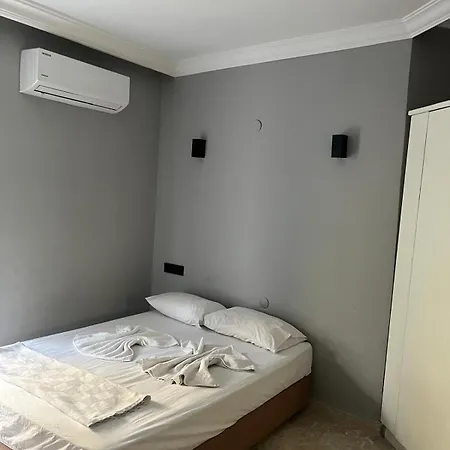 Ege Apartmanhotel *