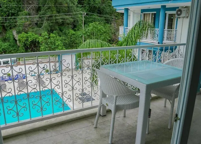 Ege Ξενοδοχείο με διαμερίσματα Μαρμαρίς